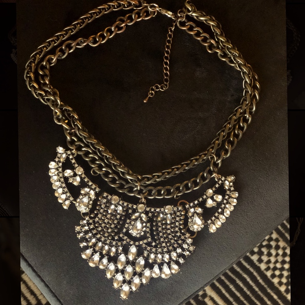 Statement necklace